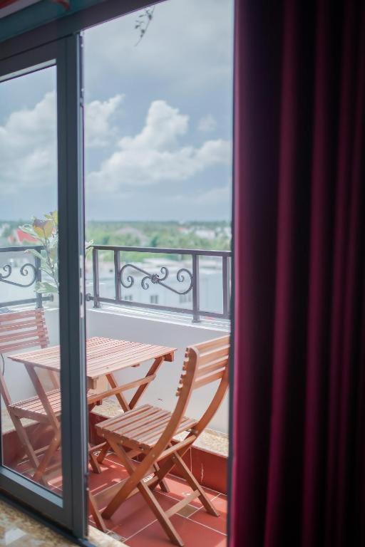 Bich Ngoan Hotel Trà Vinh Exterior photo